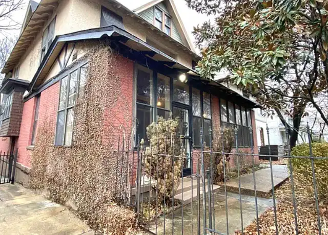 Property at 111 N Evergreen St, Memphis, TN, 38104, 5 beds, 5 baths, [object Object]