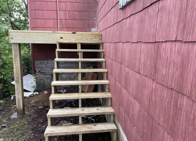 Property at 2812 Lanpark St Unit 2, Pittsburgh, PA, 15204, 2 beds, 1 bath, [object Object]
