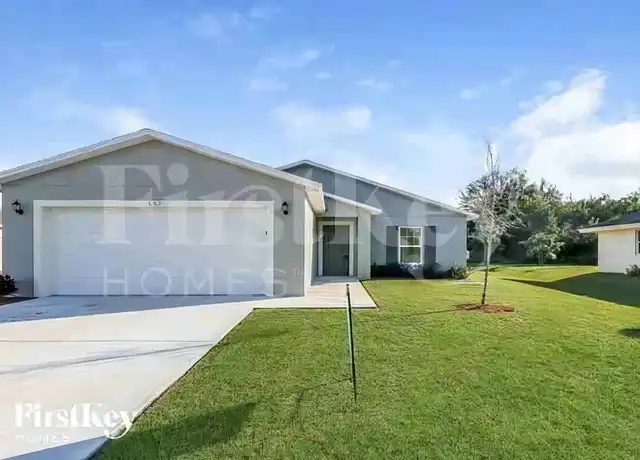 Property at 652 SW Jacoby Ave, Port Saint Lucie, FL, 34953, 3 beds, 2 baths, [object Object]