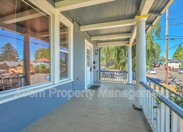 Property at 7506 E Burnside St Unit A, Portland, OR, 97215, 2 beds, 1 bath, [object Object]