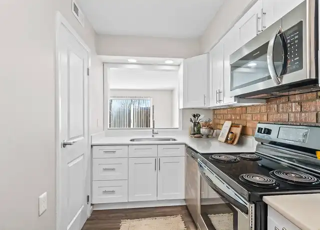 Property at Fountain Parc - 4901 Whitton Pl, Indianapolis, IN, 46220, 1-2 bed, 1-1.5 bath, [object Object]