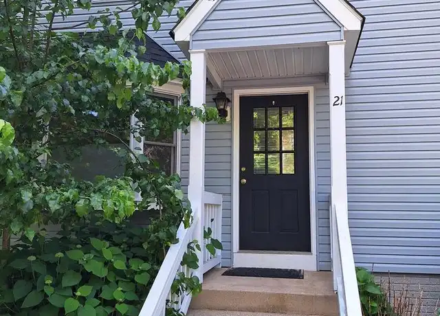 Property at 21 Stonewall Ct, Middleburg, VA, 20117, 2 beds, 2.5 baths, [object Object]