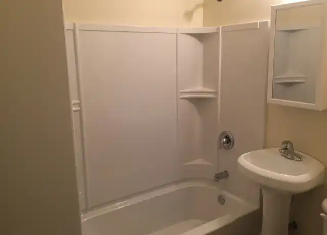Property at 2930 N Booth St Unit Rear, Milwaukee, WI, 53212, 3 beds, 1 bath, [object Object]