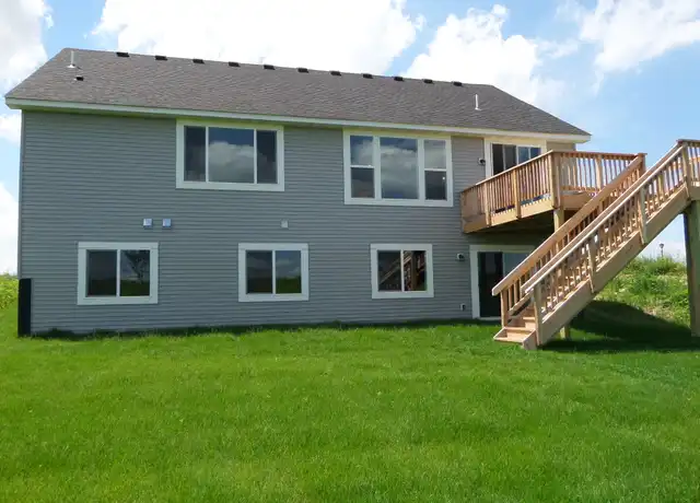Property at 2700 Liberty Pl, Saint Paul, MN, 55129, 4 beds, 3 baths, [object Object]