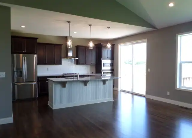 Property at 2700 Liberty Pl, Saint Paul, MN, 55129, 4 beds, 3 baths, [object Object]