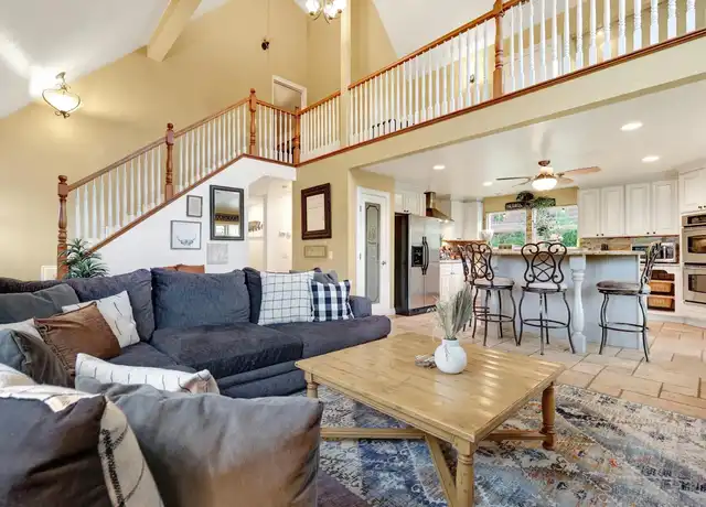 Property at 12108 Lilac Heights Ct, Valley Center, CA, 92082, 4 beds, 3 baths, [object Object]