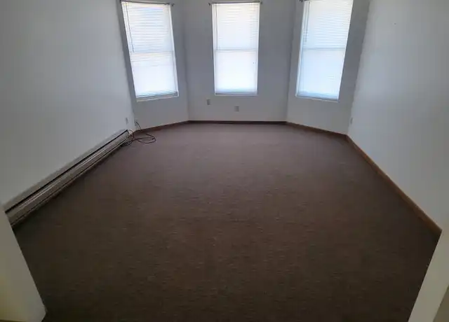 Property at 600 King St Unit 9, La Crosse, WI, 54601, 1 bed, 1 bath, [object Object]