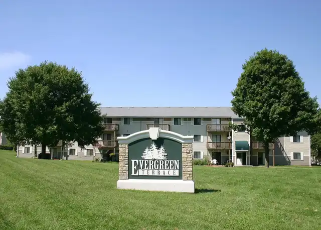 Property at Evergreen Terrace - 2111 E Caulder Ave, Des Moines, IA, 50320, 1-2 bed, 1 bath, [object Object]