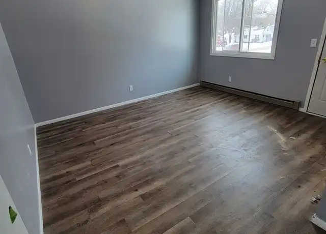 Property at 228 W 12th St Unit 2, Kaukauna, WI, 54130, 2 beds, 1 bath, [object Object]
