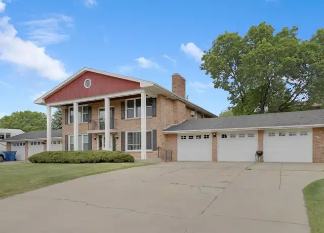 Property at 4000 Mavelle Dr, Edina, MN, 55435, 2 beds, 1 bath, [object Object]