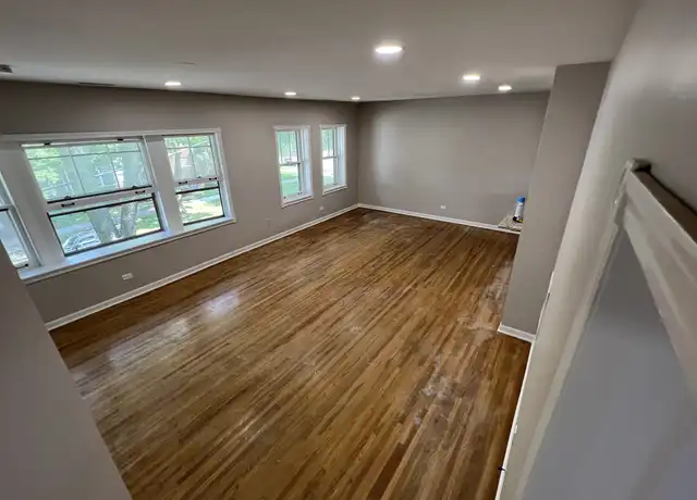 Property at 102 Washington Blvd Unit 339-2, Oak Park, IL, 60302, 2 beds, 1 bath, [object Object]