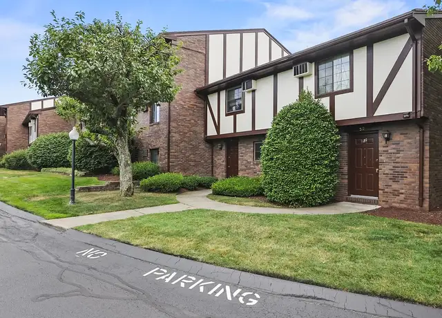 Photo of 111 Locust St, Woburn, MA 01801