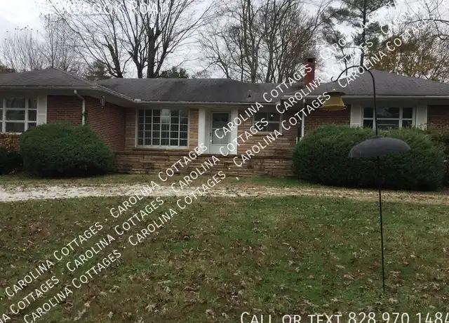 Property at 558 Westbrook Rd, Hendersonville, NC, 28739, 2 beds, 2 baths, [object Object]