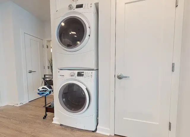Photo of 33 University Place Blvd, Jersey City, NJ 07305