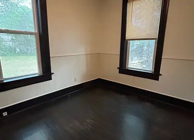 Property at 1639 Prospect St Unit 12, La Crosse, WI, 54603, 1 bed, 1 bath, [object Object]