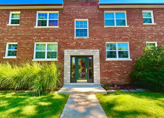 Property at 5821 Sunshine Dr Unit H, St. Louis, MO, 63109, 1 bed, 1 bath, [object Object]