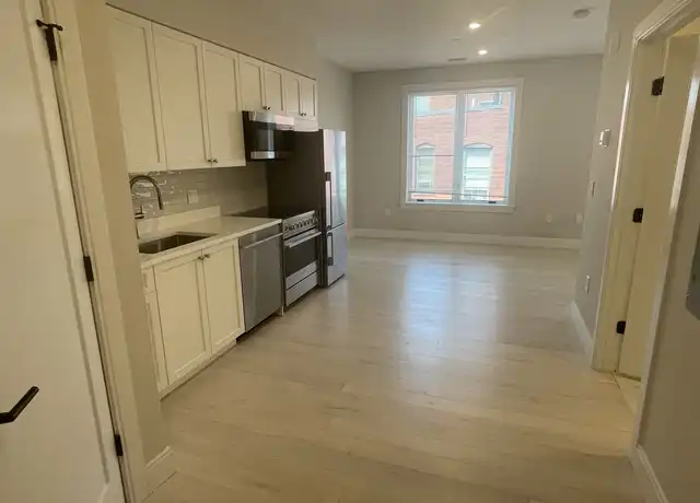 Property at 197 Green St Unit 402A, Jamaica Plain, MA, 02130, 0 beds, 1 bath, [object Object]