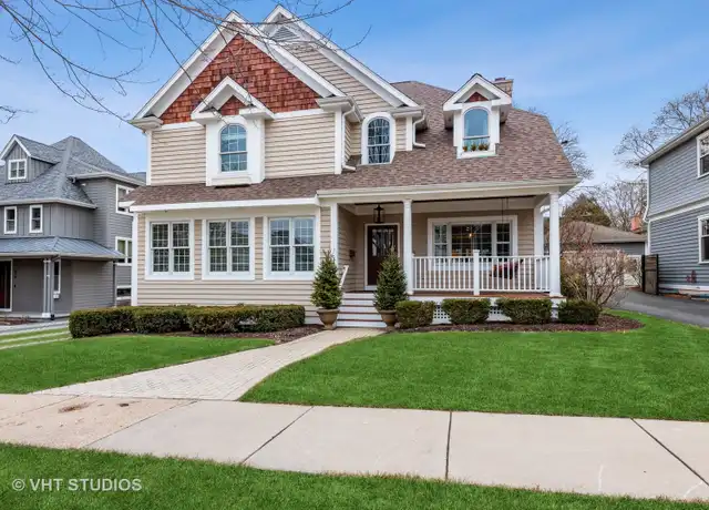 Property at 529 Division St, Barrington, IL, 60010, 4 beds, 3 baths, [object Object]