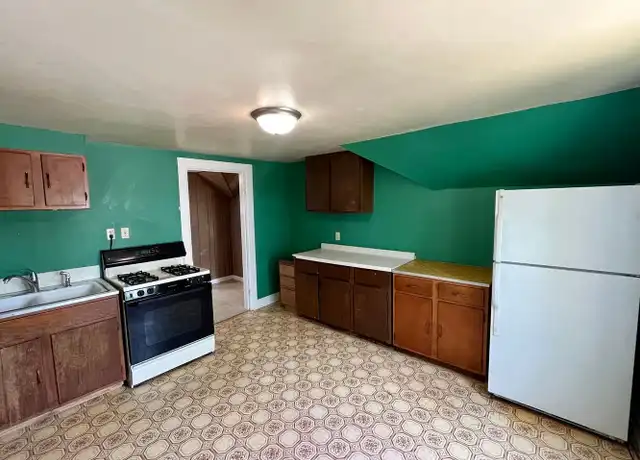 Property at 1201 Cleveland Ave, Wausau, WI, 54401, 2 beds, 1 bath, [object Object]