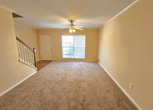 Property at 32 Rimmon Trl, Travelers Rest, SC, 29690, 2 beds, 1.5 baths, [object Object]
