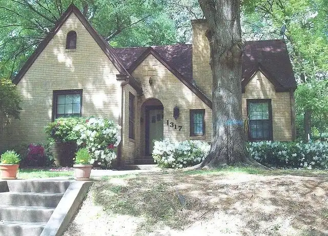 Property at 1317 S Sneed Ave, Tyler, TX, 75701, 3 beds, 2 baths, [object Object]