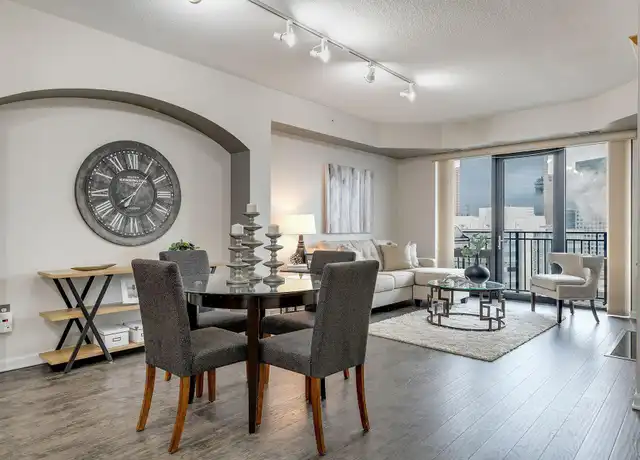 Property at 500 W Grant St, Minneapolis, MN, 55403, 1 bed, 1 bath, [object Object]