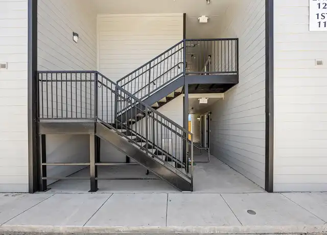 Property at Silverwood Apartments - 138 Ware Blvd, San Antonio, TX, 78221, 2 beds, 1-2 bath, [object Object]