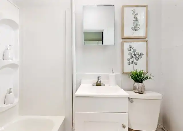 Property at 319 Franklin Ave Unit 2, Des Moines, IA, 50314, 1 bed, 1 bath, [object Object]