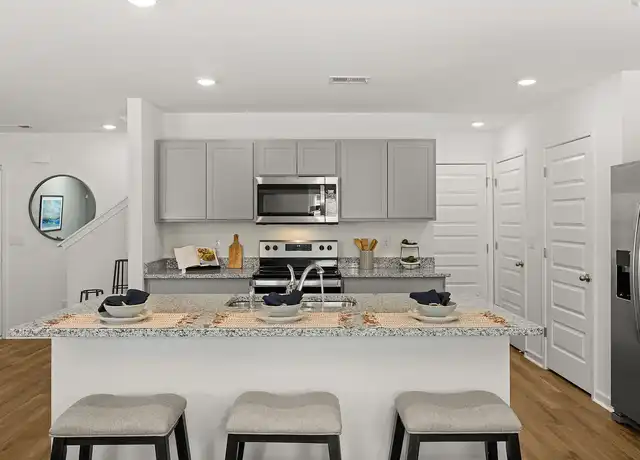 Property at The Lakes at Statham - 17 Coastal Dr, Statham, GA, 30666, 3-5 beds, 2.5-3.5 baths, [object Object]