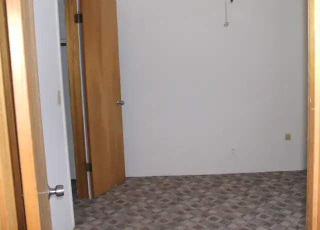 Property at 210 Kick St Unit 19, Latham, IL, 62543, 1 bed, 1 bath, [object Object]