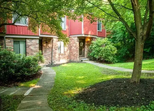 Property at Poets Corner Apartments - 3001 Shelley Dr, South Park Township, PA, 15129, 1-2 bed, 1-1.5 bath, [object Object]