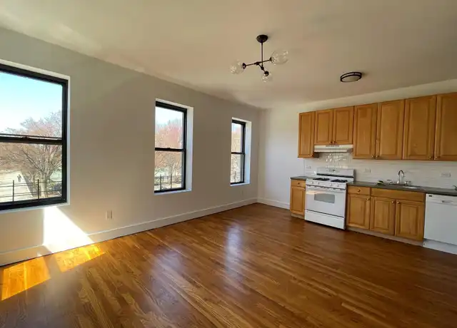 Property at 317 4th St Unit 3, Brooklyn, NY, 11215, 3 beds, 1 bath, [object Object]