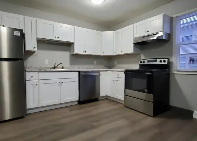 Property at 983 7th St Unit A, Menasha, WI, 54952, 2 beds, 1 bath, [object Object]