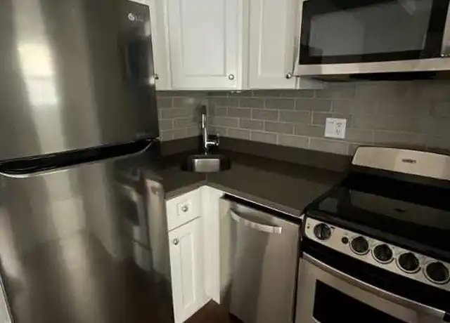 Property at 817 W Lakeside Pl Unit 406, Chicago, IL, 60640, 0 beds, 1 bath, [object Object]