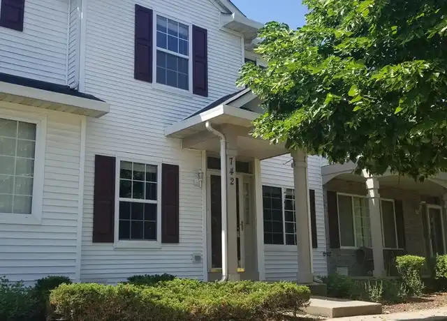 Property at 742 County Line Rd, Aurora, IL, 60502, 2 beds, 2.5 baths, [object Object]
