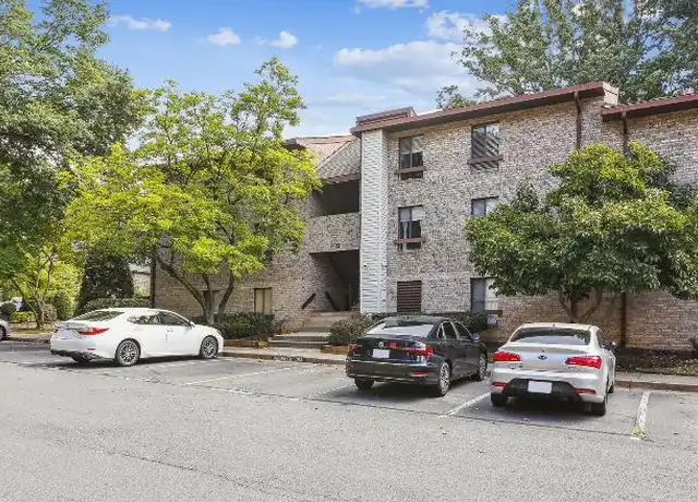 Property at 2255 Castle Rock Sq, Reston, VA, 20191, 3 beds, 2 baths, [object Object]