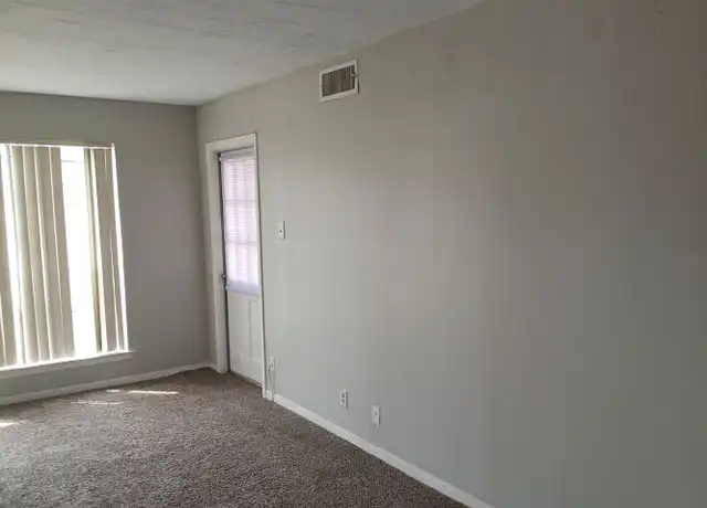 Property at 303 Eden Dr Unit 313-38, Longview, TX, 75605, 2 beds, 1 bath, [object Object]