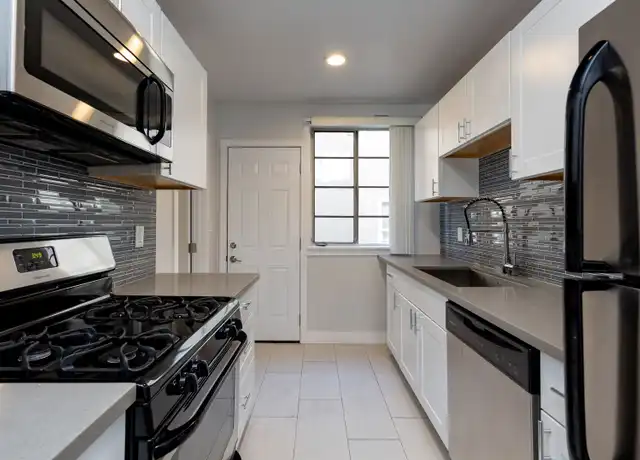 Property at 970 Serrano Ave Unit 14, Los Angeles, CA, 90029, 2 beds, 1 bath, [object Object]