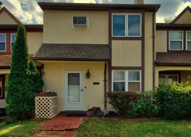 Property at 703 Walnut Ridge Dr Unit 1, Pottstown, PA, 19464, 3 beds, 1.5 baths, [object Object]