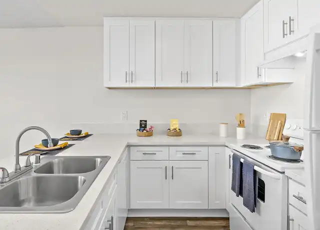 Property at Malibu South Apartments - 1151 Fourth Ave, Chula Vista, CA, 91911, 1-2 bed, 1-2 bath, [object Object]