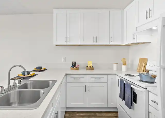 Property at Malibu South Apartments - 1151 Fourth Ave, Chula Vista, CA, 91911, 1-2 bed, 1-2 bath, [object Object]