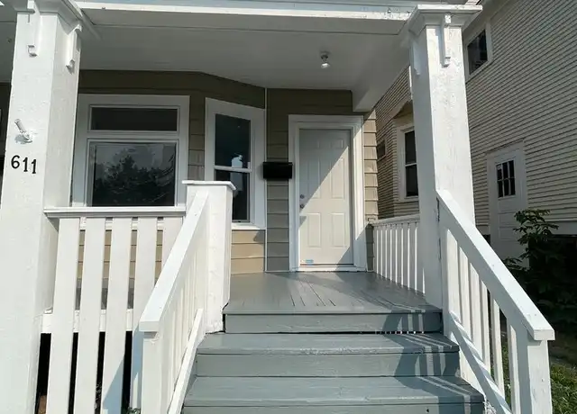 Property at 611 E 6th St Unit 2 (Upper), Duluth, MN, 55805, 2 beds, 1 bath, [object Object]