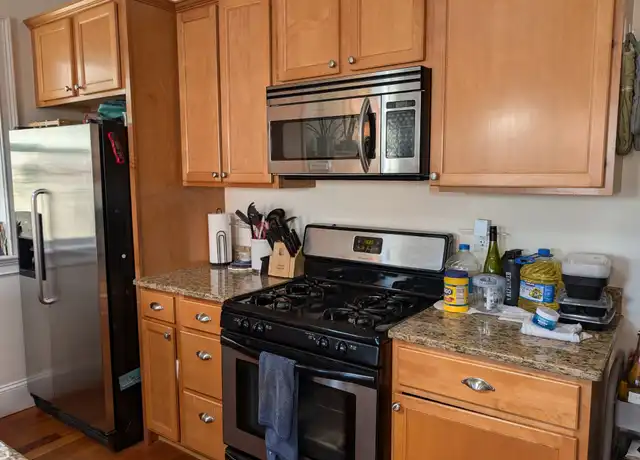 Property at 175 Elm St #3, Cambridge, MA, 02139, 2 beds, 1.5 baths, [object Object]