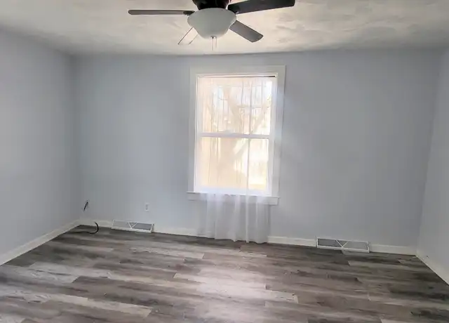 Property at 1223 Michigan Ave Unit 2, Fort Wayne, IN, 46802, 3 beds, 1 bath, [object Object]