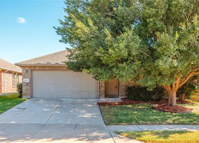 Property at 11817 Summer Springs Dr, Frisco, TX, 75036, 4 beds, 2 baths, [object Object]