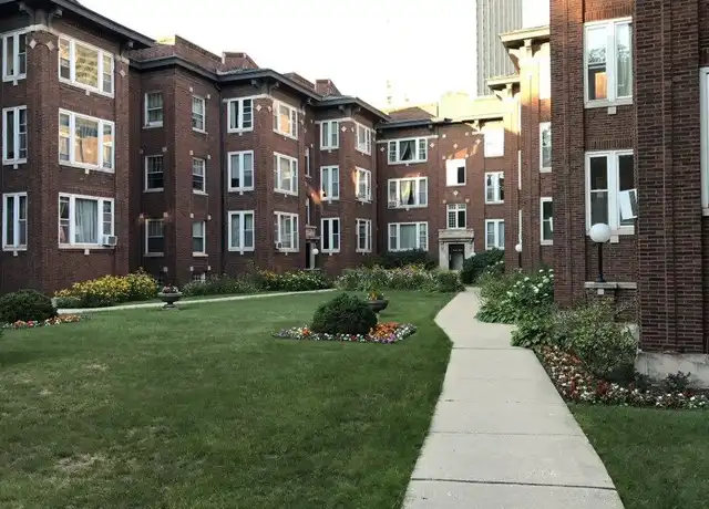 Property at 3923 N Pine Grove Ave Unit 2W, Chicago, IL, 60613, 1 bed, 1 bath, [object Object]