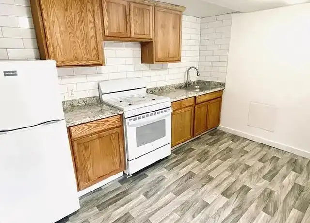 Property at 1038 State Ave Unit 3, Coraopolis, PA, 15108, 1 bed, 1 bath, [object Object]