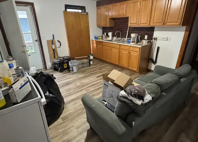 Property at 231 Mechanic St Unit 1L, Southbridge, MA, 01550, 2 beds, 1 bath, [object Object]