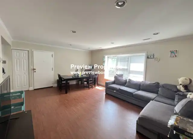 Property at 164 Newton St #3, Brighton, MA, 02135, 3 beds, 2 baths, [object Object]