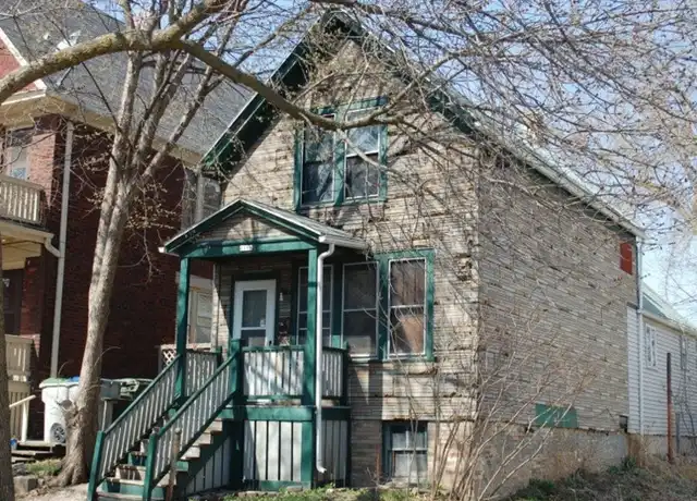 Property at 1116 E Hamilton St, Milwaukee, WI, 53202, 3 beds, 2 baths, [object Object]
